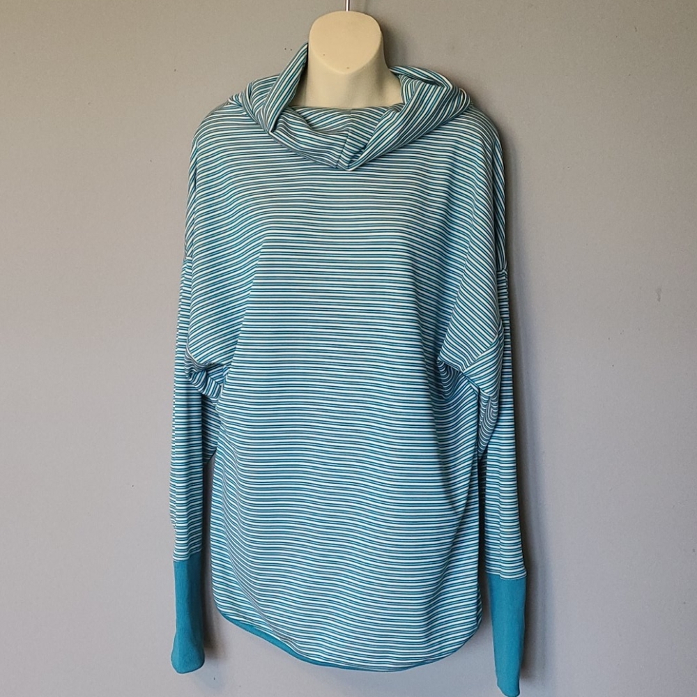 RBX long sleeved athletic shirt